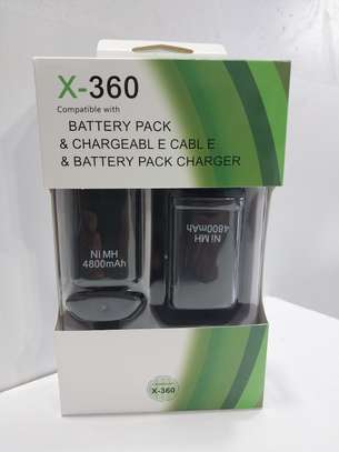 Xbox 360 Compatible 3 in 1 Battery Pack image 3