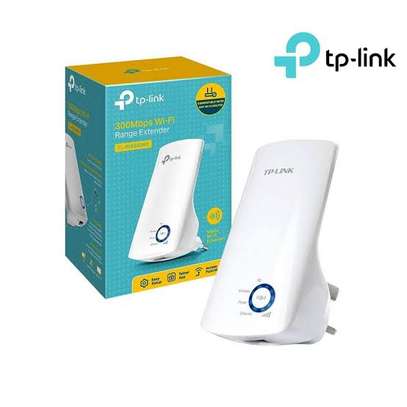 TP-Link TL-WA850RE 300Mbps WiFi Range Extender. image 2