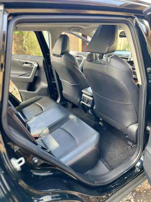 Toyota Land Cruiser Prado black interior 2018 model image 8