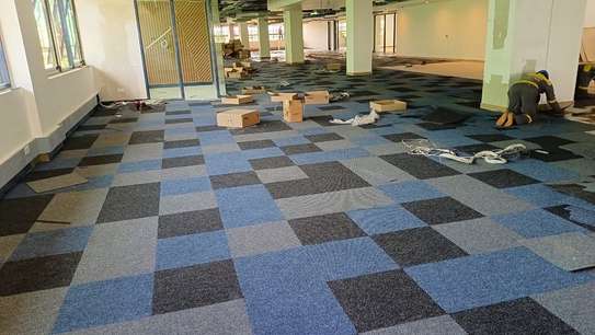 Carpet Tiles gives a floor fashion image 1