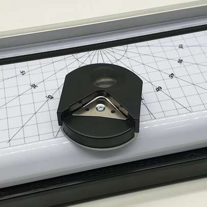 A3/A4 3 In 1 Laminator With A Paper Trimmer image 2