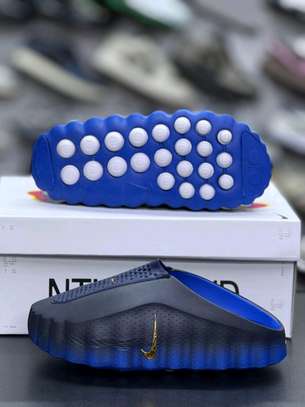 MEN FASHION SNEAKERS image 9
