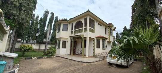 4 Bed Townhouse with En Suite at Milimani Estate image 1