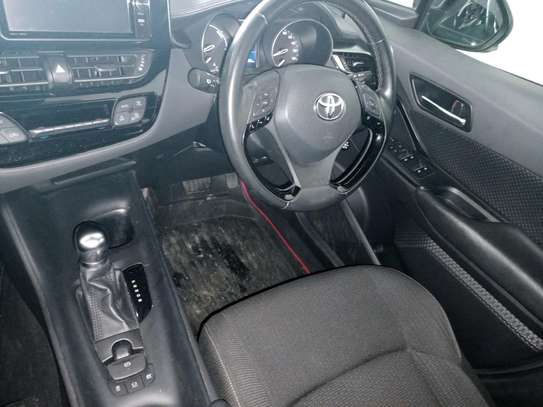 Toyota CH-R 2017 image 4