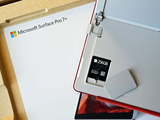 Microsoft Surface Pro 7  Core i5 8GB Ram 256GB SSD image 3