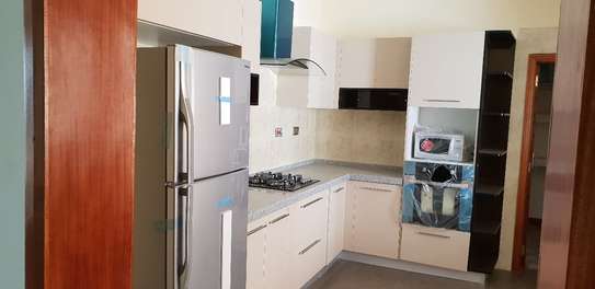 Furnished 3 bedroom apartment for rent in Kileleshwa image 17