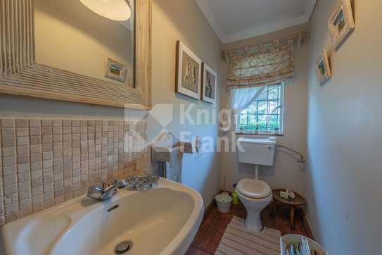 3 Bed House with Garden in Kiambu Road image 4