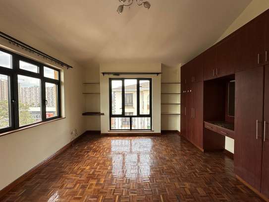 3 Bed Apartment with En Suite at Kilimani image 4