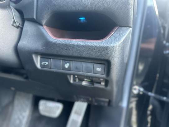 Toyota Rav4 Black 2018 image 7