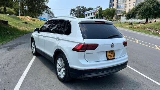 Volkswagen Tiguan TSI image 3