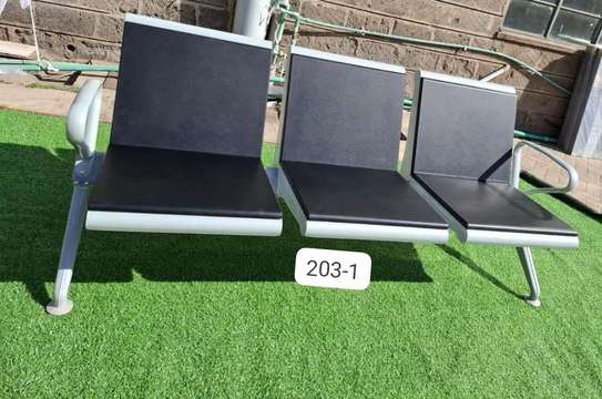 3-Seater linked visitor padded waiting chairs image 3