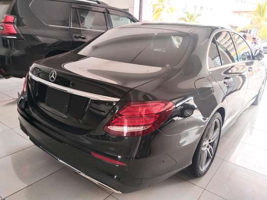 Mercedes Benz E200 Black on sale image 2