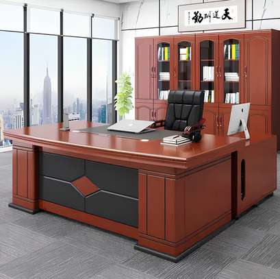 1.8m Executive office Desk image 1