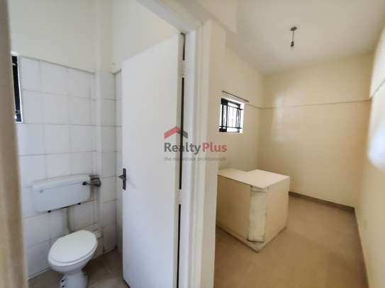 3 Bed Apartment with En Suite in Brookside image 9