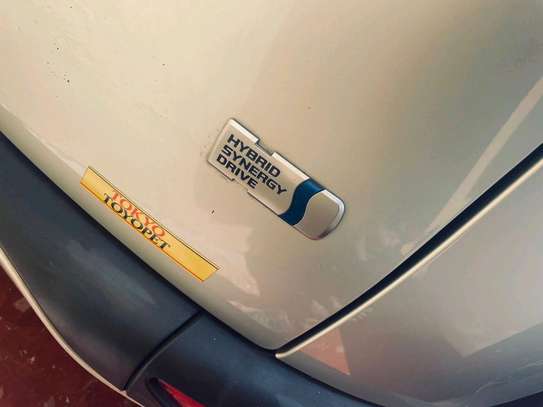 Toyota sienta hybrid 2018 image 9