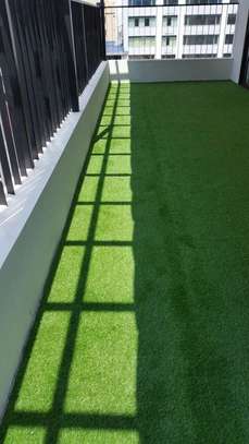 Nice durable green grass carpet image 3