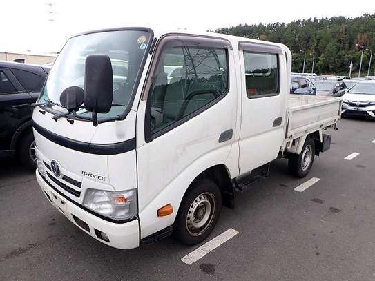 TOYOTA DYNA DOUBLE CABIN image 2