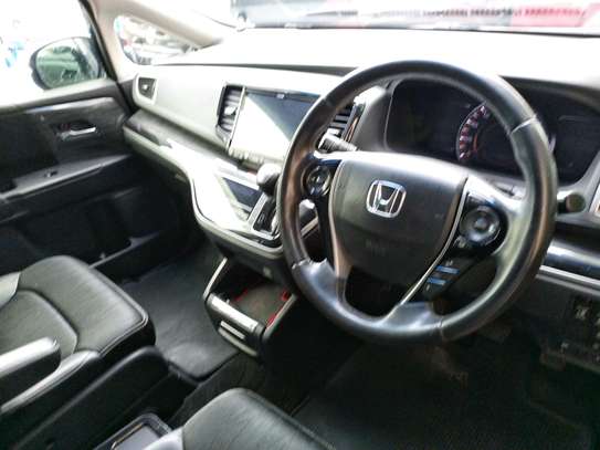 Honda Odyssey pearl image 6