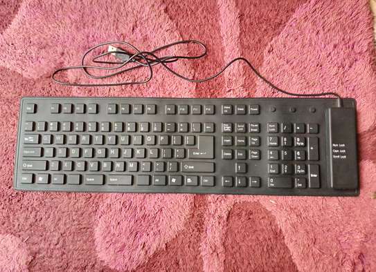 A FLEXIBLE ROLL-UP KEYBOARD image 1