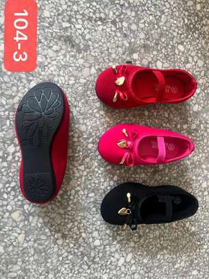 Stylish and Comfortable Kids Flat Shoes for Any Occasion image 2
