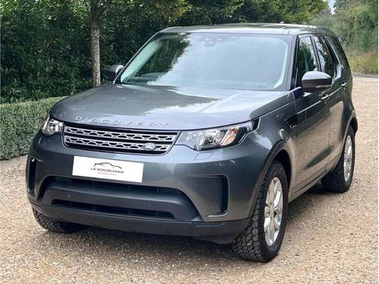 2018 Land Rover Discovery image 5