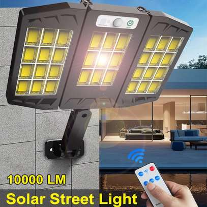 Solar Automatic Security Light With Motion Sensor and Remote image 1