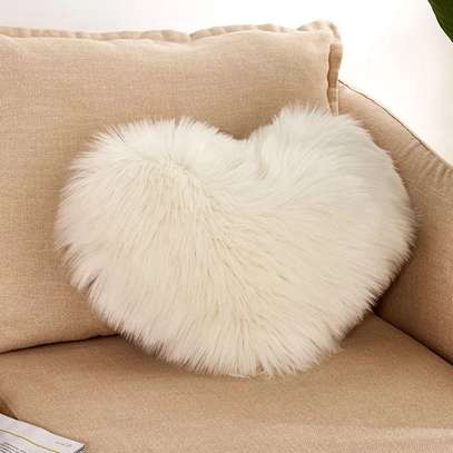 Gorgeous white themed throw pillows image 8