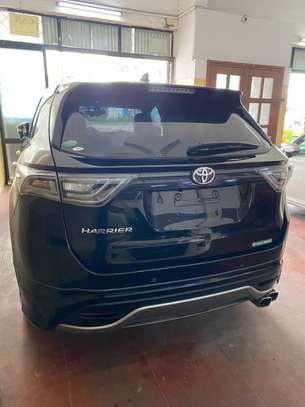 Toyota Harrier with only 39k km image 5