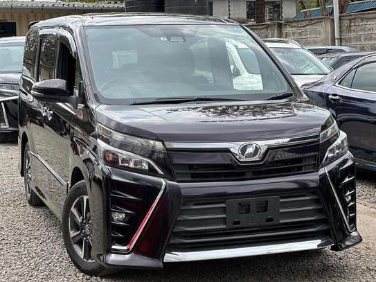 Toyota Voxy black color fully loaded 2017 model image 9