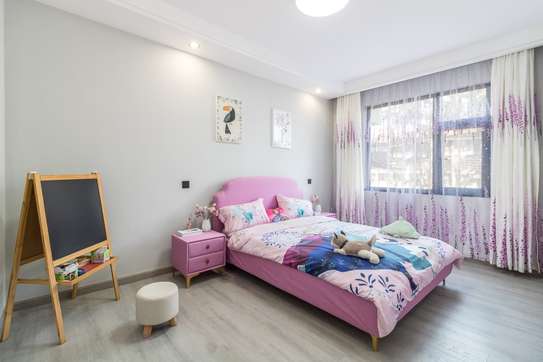 Serviced 3 Bed Apartment with En Suite in Kilimani image 4