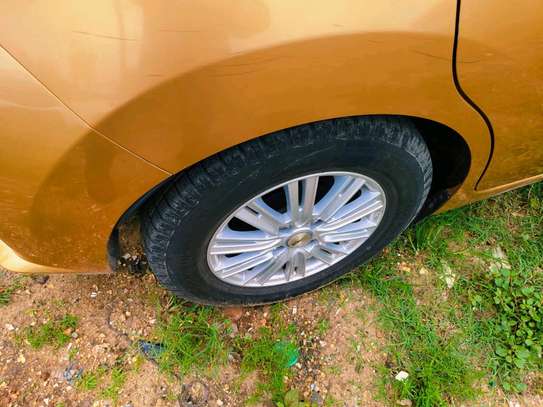 Nissan note Golden 2018 New Shape image 4