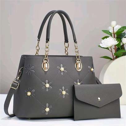 Ladies handbags image 4