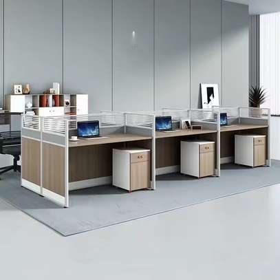 6-Way Modular Workstation image 3