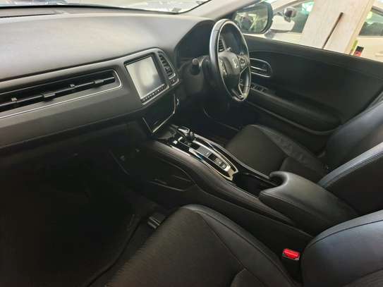 Honda vezel hybrid image 6