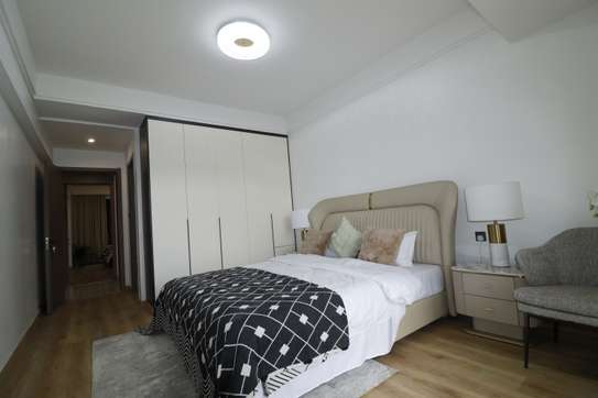 3 Bed Apartment with En Suite in Kilimani image 5