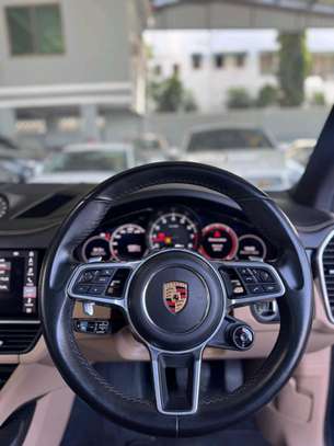 Porsche cayenne Blue 2018 image 7