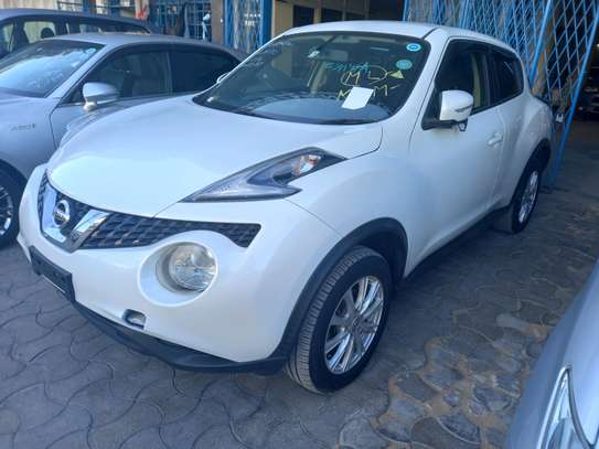White Nissan Juke(mkopo accepted) image 1