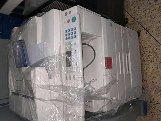 Affordable photocopies machine mp 2000 image 1