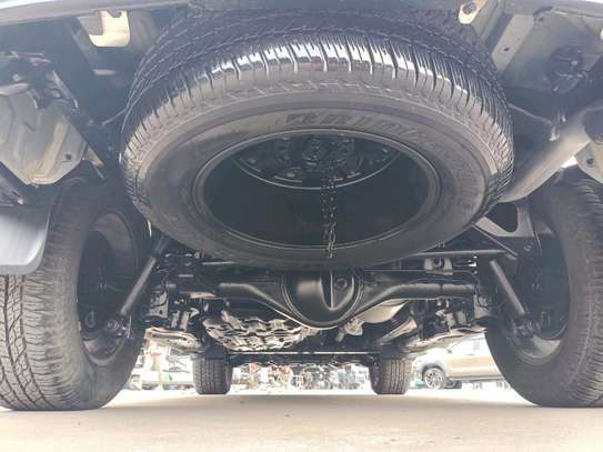 Toyota Fortuner White 2018 4wd image 8