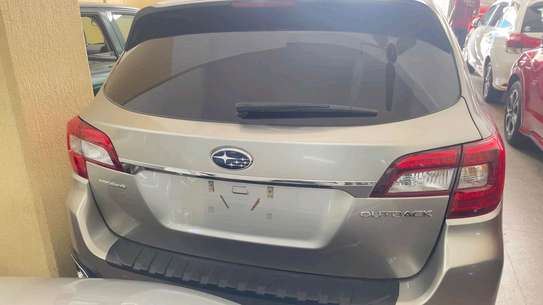 Subaru outback 2018model Sunroof image 5