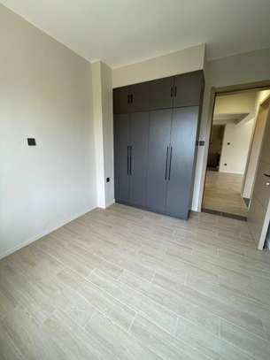 New apartment with closed kitchen image 6