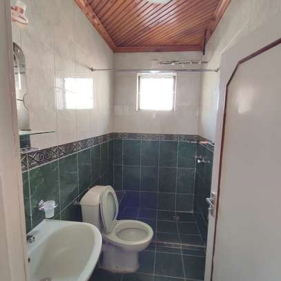 4 Bed Townhouse with En Suite in Kileleshwa image 8