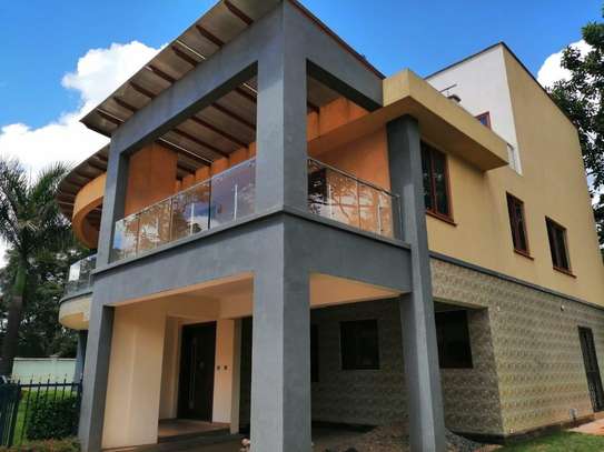 5 Bed Townhouse with En Suite at Lavington Green image 19