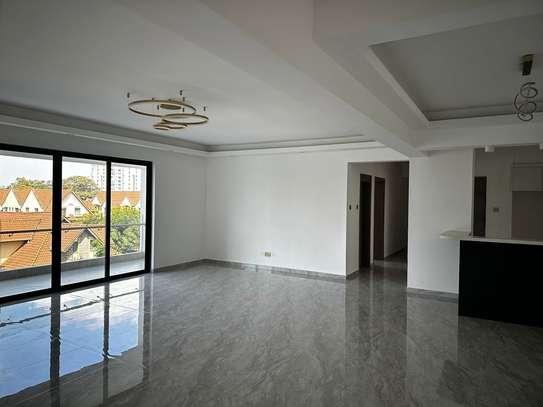 4 Bed Apartment with En Suite at Kilimani image 2