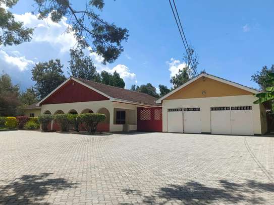 Lovely home 5br with Sq  for rent in Karen Bomas image 1