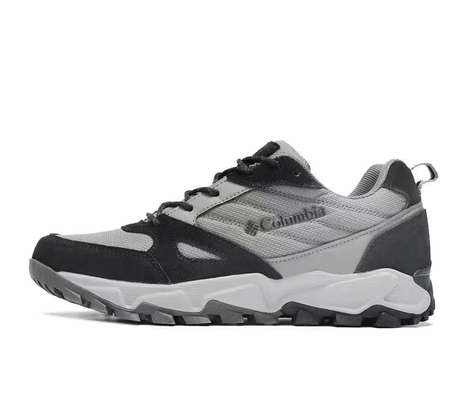 Columbia sports shoes store