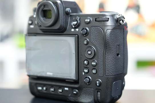 Nikon Z9 Mirrorless Camera (new) image 1