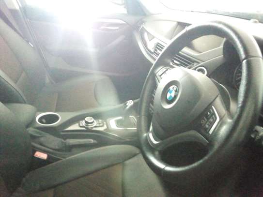 BMW X1 pearl image 1