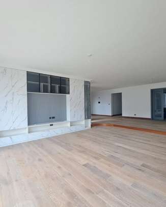 5 Bed Villa with En Suite at Muthangari Drive image 5