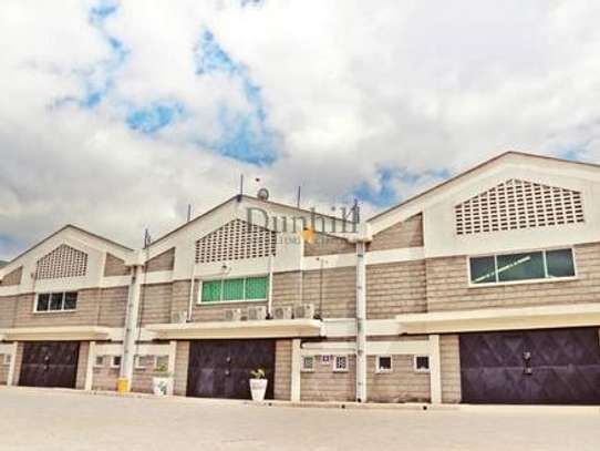 5500 ft² warehouse for rent in Mombasa Road image 4